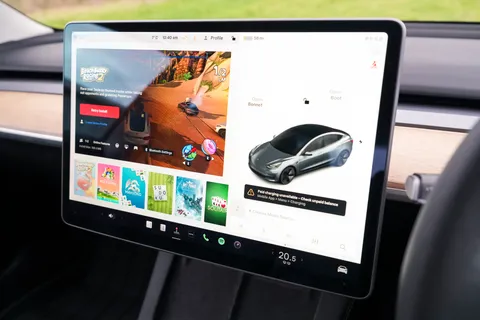 BD71KUA Tesla Model 3 Long Range AWD 4dr Auto Thumbnail #54