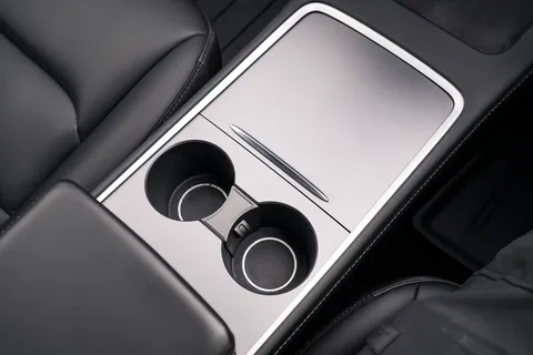 BD71KUA Tesla Model 3 Long Range AWD 4dr Auto Thumbnail #37