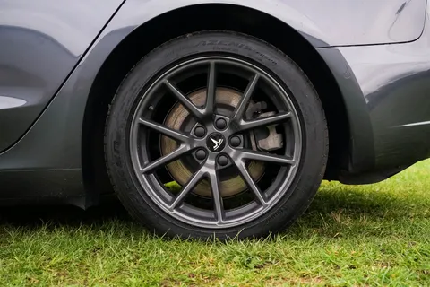 BD71KUA Tesla Model 3 Long Range AWD 4dr Auto Thumbnail #29