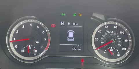 MM22VZY Hyundai i10 1.2 MPi Premium 5dr Auto Thumbnail #13