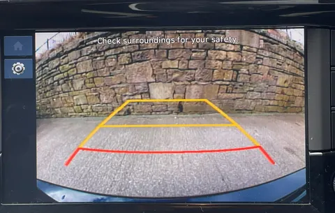 MM22VZY Hyundai i10 1.2 MPi Premium 5dr Auto Thumbnail #18