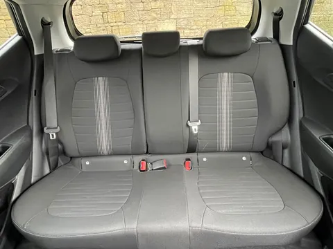 MM22VZY Hyundai i10 1.2 MPi Premium 5dr Auto Thumbnail #19