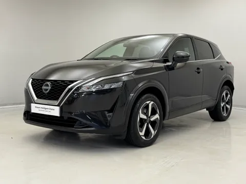 DS72XYL Nissan Qashqai 1.3 DiG-T MH 158 N-Connecta 5dr Xtronic Thumbnail #6