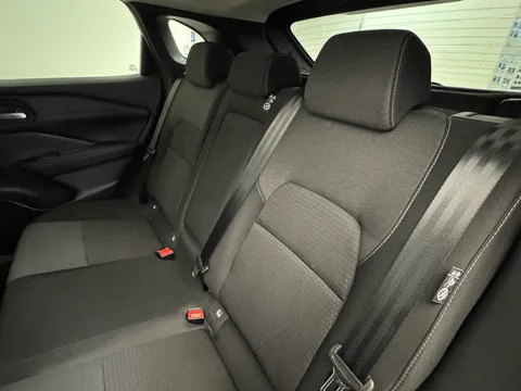 DS72XYL Nissan Qashqai 1.3 DiG-T MH 158 N-Connecta 5dr Xtronic Thumbnail #14