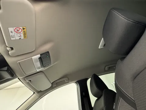 DS72XYL Nissan Qashqai 1.3 DiG-T MH 158 N-Connecta 5dr Xtronic Thumbnail #19