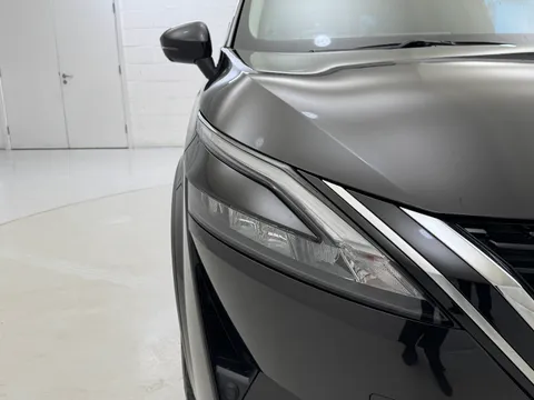 DS72XYL Nissan Qashqai 1.3 DiG-T MH 158 N-Connecta 5dr Xtronic Thumbnail #33