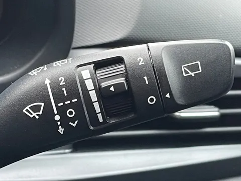 ML74KJY Hyundai i20 1.0T GDi Advance 5dr Thumbnail #16