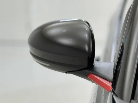 DY75VXP Renault 5 110kW Iconic Five Comfort Range 52kWh 5dr Auto Thumbnail #27