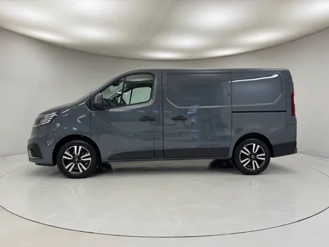 DY22KGN Renault Trafic SL28 Blue dCi 150 Sport+ Van Thumbnail #4