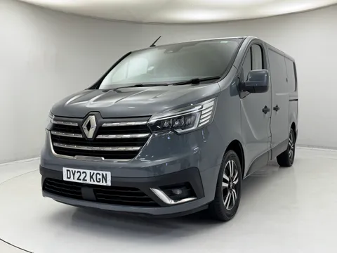 DY22KGN Renault Trafic SL28 Blue dCi 150 Sport+ Van Thumbnail #3