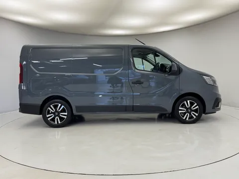 DY22KGN Renault Trafic SL28 Blue dCi 150 Sport+ Van Thumbnail #5