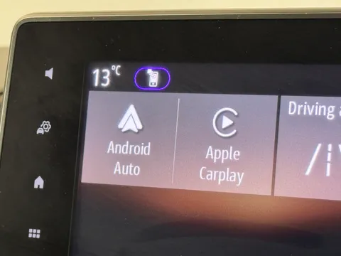 DY22KGN Renault Trafic SL28 Blue dCi 150 Sport+ Van Thumbnail #19