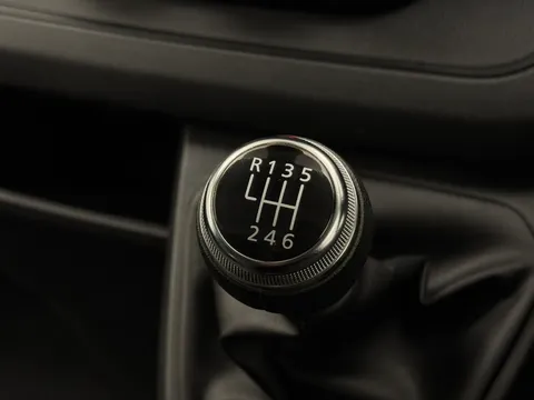 NA73YRR Renault Trafic SL28 Blue dCi 130 Business+ Van Thumbnail #23