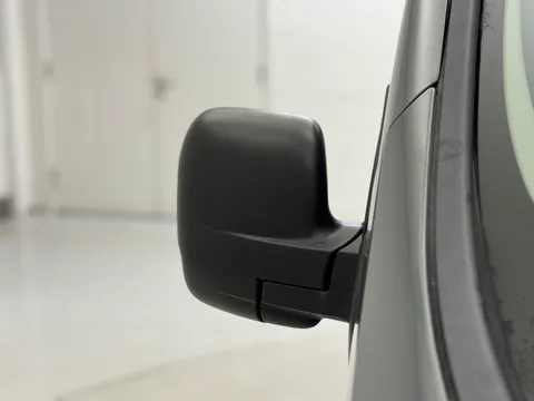 NA73YRR Renault Trafic SL28 Blue dCi 130 Business+ Van Thumbnail #24