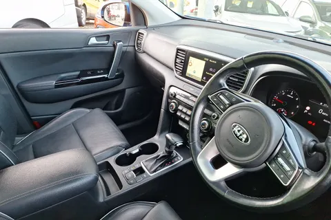 FL69CBV Kia Sportage 1.6 CRDi 48V ISG 4 5dr DCT Auto Thumbnail #13