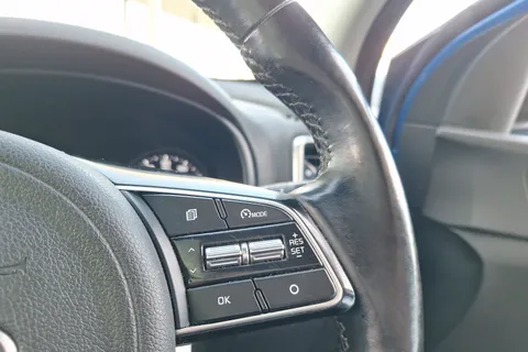 FL69CBV Kia Sportage 1.6 CRDi 48V ISG 4 5dr DCT Auto Thumbnail #15