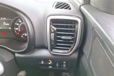 FL69CBV Kia Sportage 1.6 CRDi 48V ISG 4 5dr DCT Auto Thumbnail #25
