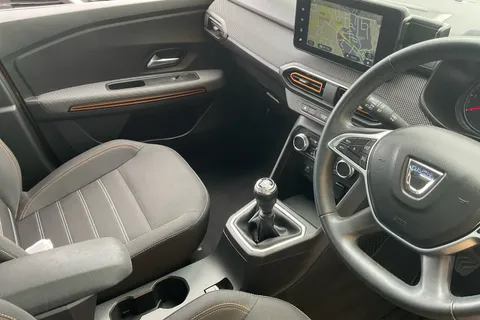 MK71CBY Dacia Sandero Stepway 1.0 TCe Prestige 5dr Thumbnail #13