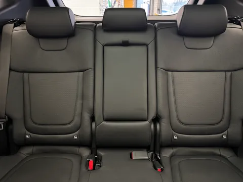 DX74YBN Hyundai Tucson 1.6T Hybrid Ultimate 5dr Auto Thumbnail #17