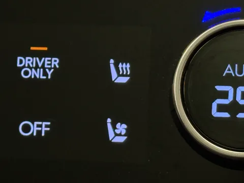 DX74YBN Hyundai Tucson 1.6T Hybrid Ultimate 5dr Auto Thumbnail #29