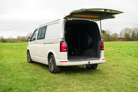 GM21ONC Volkswagen Transporter 2.0 TDI 150 Highline Kombi Van Thumbnail #22