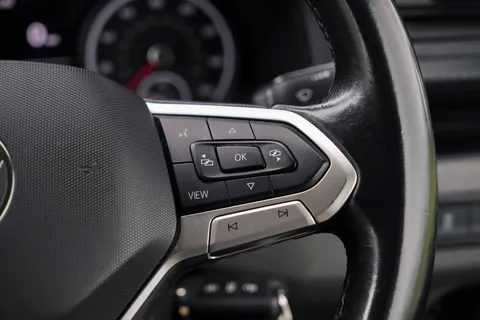 GM21ONC Volkswagen Transporter 2.0 TDI 150 Highline Kombi Van Thumbnail #33