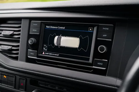 GM21ONC Volkswagen Transporter 2.0 TDI 150 Highline Kombi Van Thumbnail #35