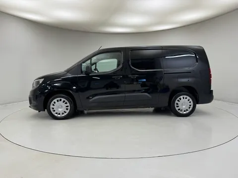 NG69CPO Vauxhall Combo Cargo 2300 1.5 Turbo D 100ps H1 Sportive Van Thumbnail #8