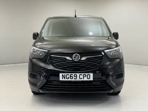 NG69CPO Vauxhall Combo Cargo 2300 1.5 Turbo D 100ps H1 Sportive Van Thumbnail #2