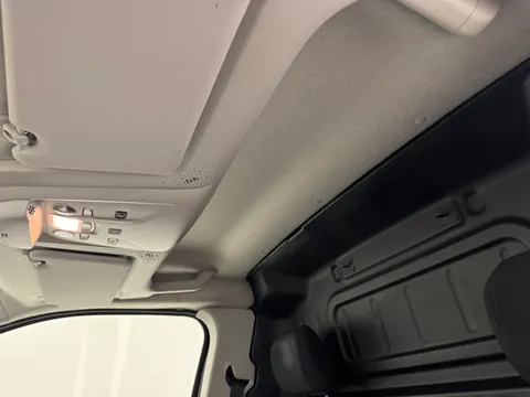 NG69CPO Vauxhall Combo Cargo 2300 1.5 Turbo D 100ps H1 Sportive Van Thumbnail #13