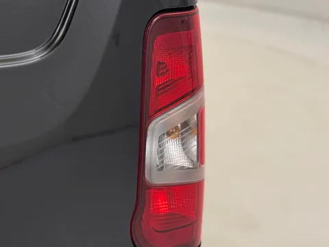 NG69CPO Vauxhall Combo Cargo 2300 1.5 Turbo D 100ps H1 Sportive Van Thumbnail #29