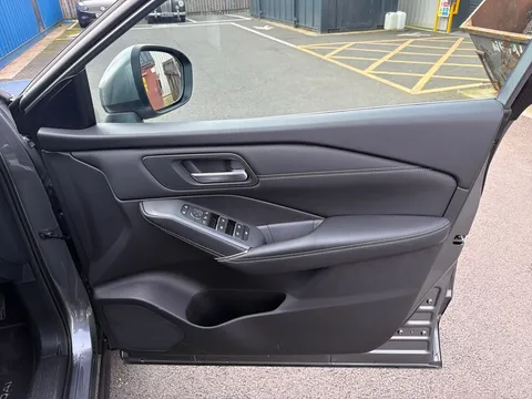 OW74VXA Nissan Qashqai 1.5 E-Power N-Connecta 5dr Auto Thumbnail #18