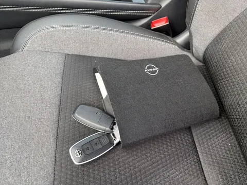 OW74VXA Nissan Qashqai 1.5 E-Power N-Connecta 5dr Auto Thumbnail #21