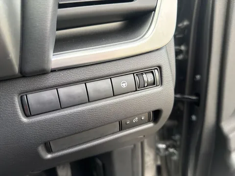 OW74VXA Nissan Qashqai 1.5 E-Power N-Connecta 5dr Auto Thumbnail #23