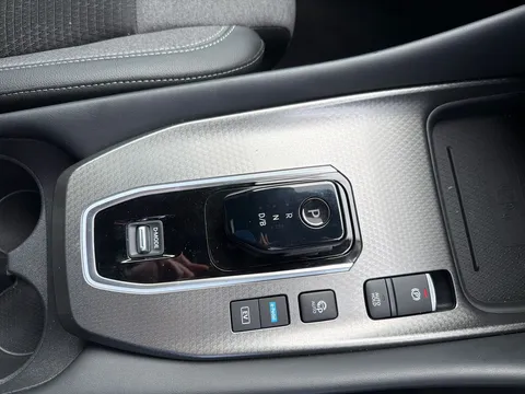 OW74VXA Nissan Qashqai 1.5 E-Power N-Connecta 5dr Auto Thumbnail #26