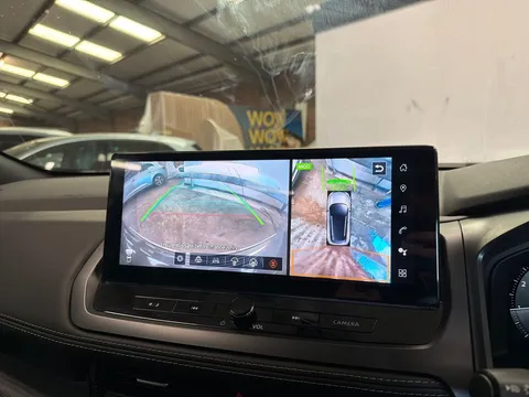 OW25ZNC Nissan Qashqai 1.3 DiG-T MH 158 Tekna 5dr Xtronic Thumbnail #15