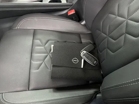 OW25ZNC Nissan Qashqai 1.3 DiG-T MH 158 Tekna 5dr Xtronic Thumbnail #21