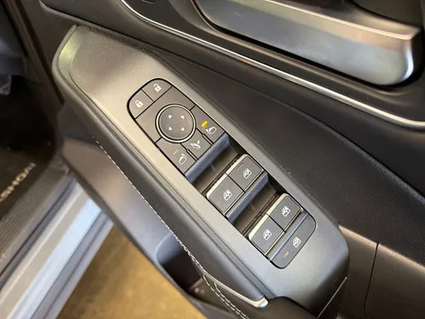 OW25ZNC Nissan Qashqai 1.3 DiG-T MH 158 Tekna 5dr Xtronic Thumbnail #22