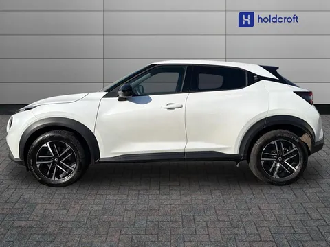 OW74HFT Nissan Juke 1.0 DiG-T N-Connecta 5dr Thumbnail #6