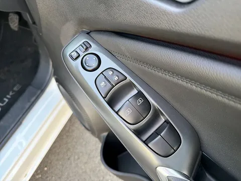 OW74HFT Nissan Juke 1.0 DiG-T N-Connecta 5dr Thumbnail #22