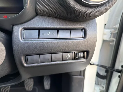 OW74HFT Nissan Juke 1.0 DiG-T N-Connecta 5dr Thumbnail #23