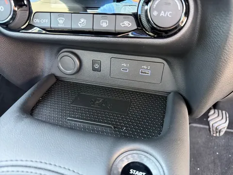 OW74HFT Nissan Juke 1.0 DiG-T N-Connecta 5dr Thumbnail #26