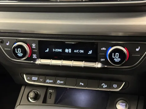 BT23WJG Audi Q5 40 TDI Quattro S Line 5dr S Tronic Thumbnail #27