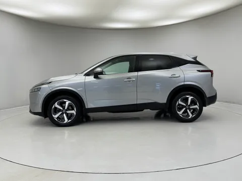 DY71KZZ Nissan Qashqai 1.3 DiG-T MH 158 N-Connecta 5dr Xtronic Thumbnail #7