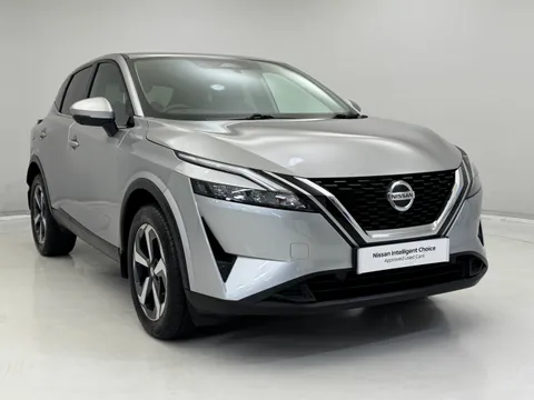 DY71KZZ Nissan Qashqai 1.3 DiG-T MH 158 N-Connecta 5dr Xtronic Thumbnail #3