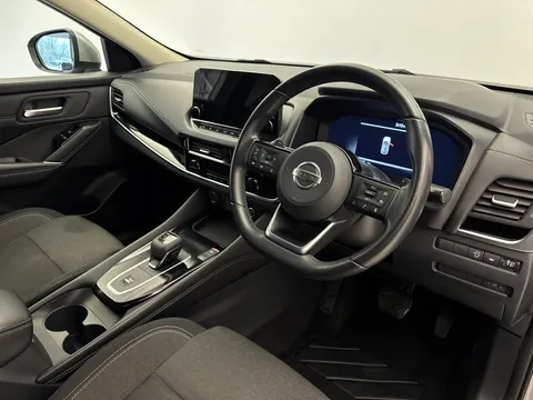 DY71KZZ Nissan Qashqai 1.3 DiG-T MH 158 N-Connecta 5dr Xtronic Thumbnail #21