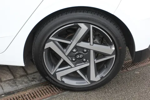 DE25EYJ Hyundai i20 1.0T GDi Premium 5dr Thumbnail #8