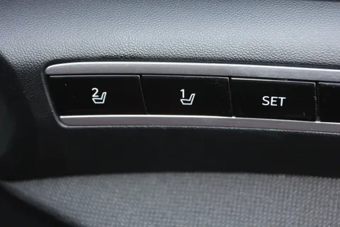 EA24RPO Hyundai Tucson 1.6 TGDi Plug-in Hybrid Ultimate 5dr 4WD Auto Thumbnail #19