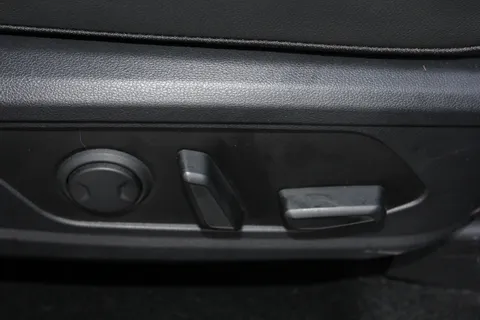 EA24RPO Hyundai Tucson 1.6 TGDi Plug-in Hybrid Ultimate 5dr 4WD Auto Thumbnail #20