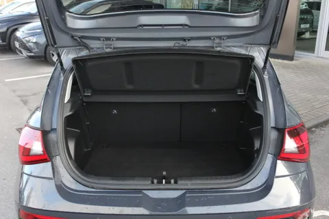 EA25YRU Hyundai i20 1.0T GDi Premium 5dr DCT Thumbnail #10